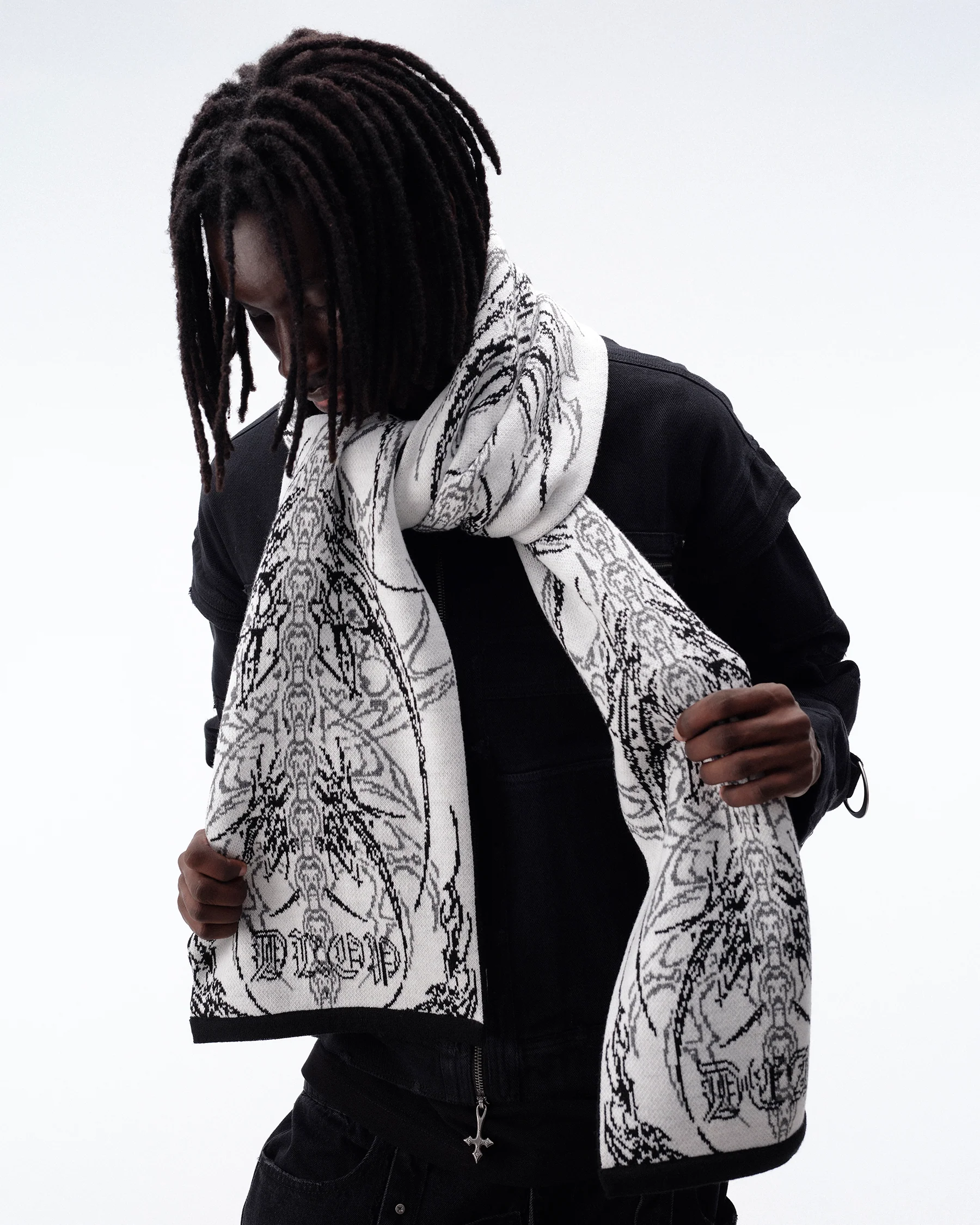 Severed Scarf - Image 6